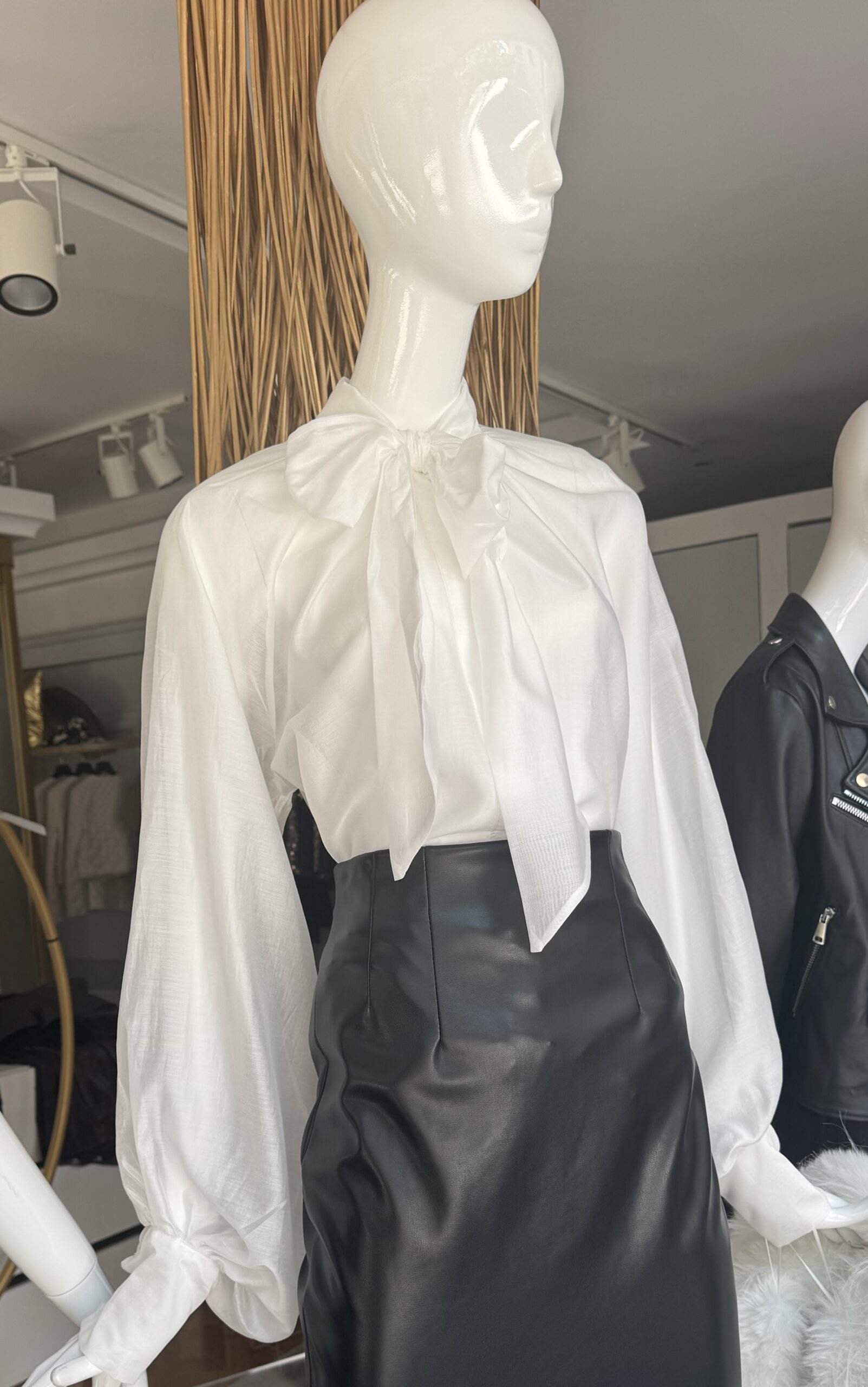 IMG_4170 ANNA ALMONTI NEW COLLECTION - immagine 1